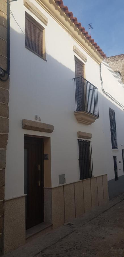 Villa Entre Torres à Jerez De Los Caballeros Extérieur photo